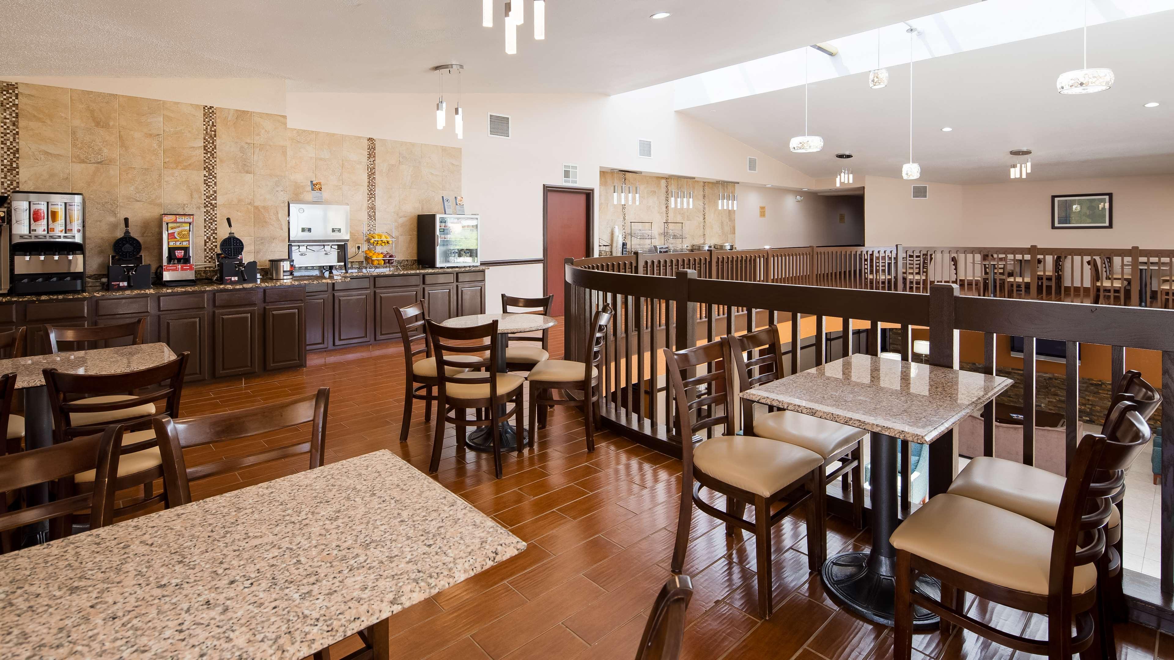 Americinn By Wyndham Grand Rapids Airport North Cascade Bagian luar foto