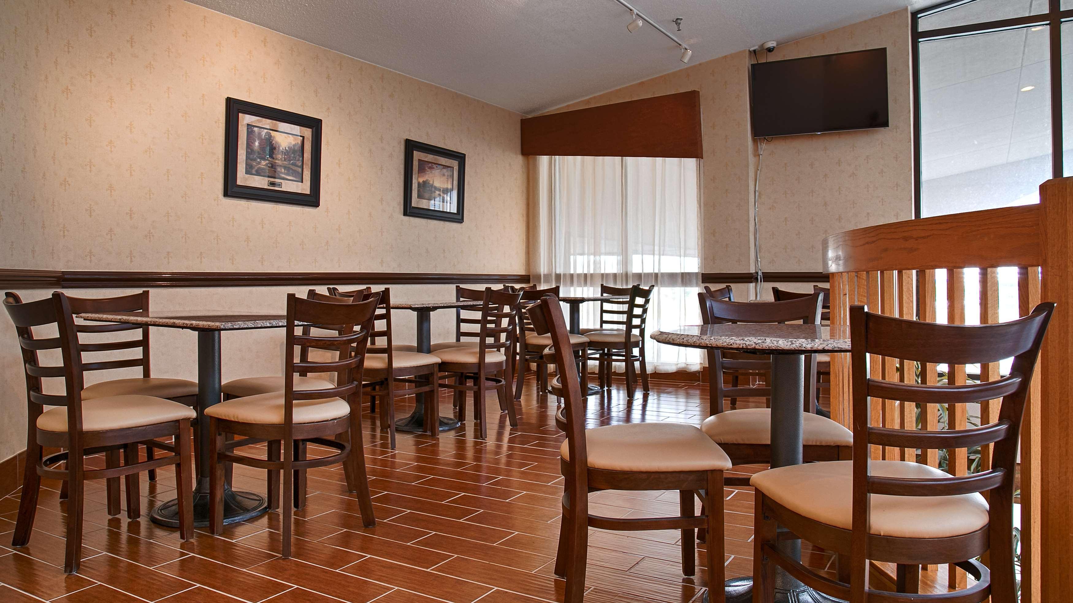 Americinn By Wyndham Grand Rapids Airport North Cascade Bagian luar foto