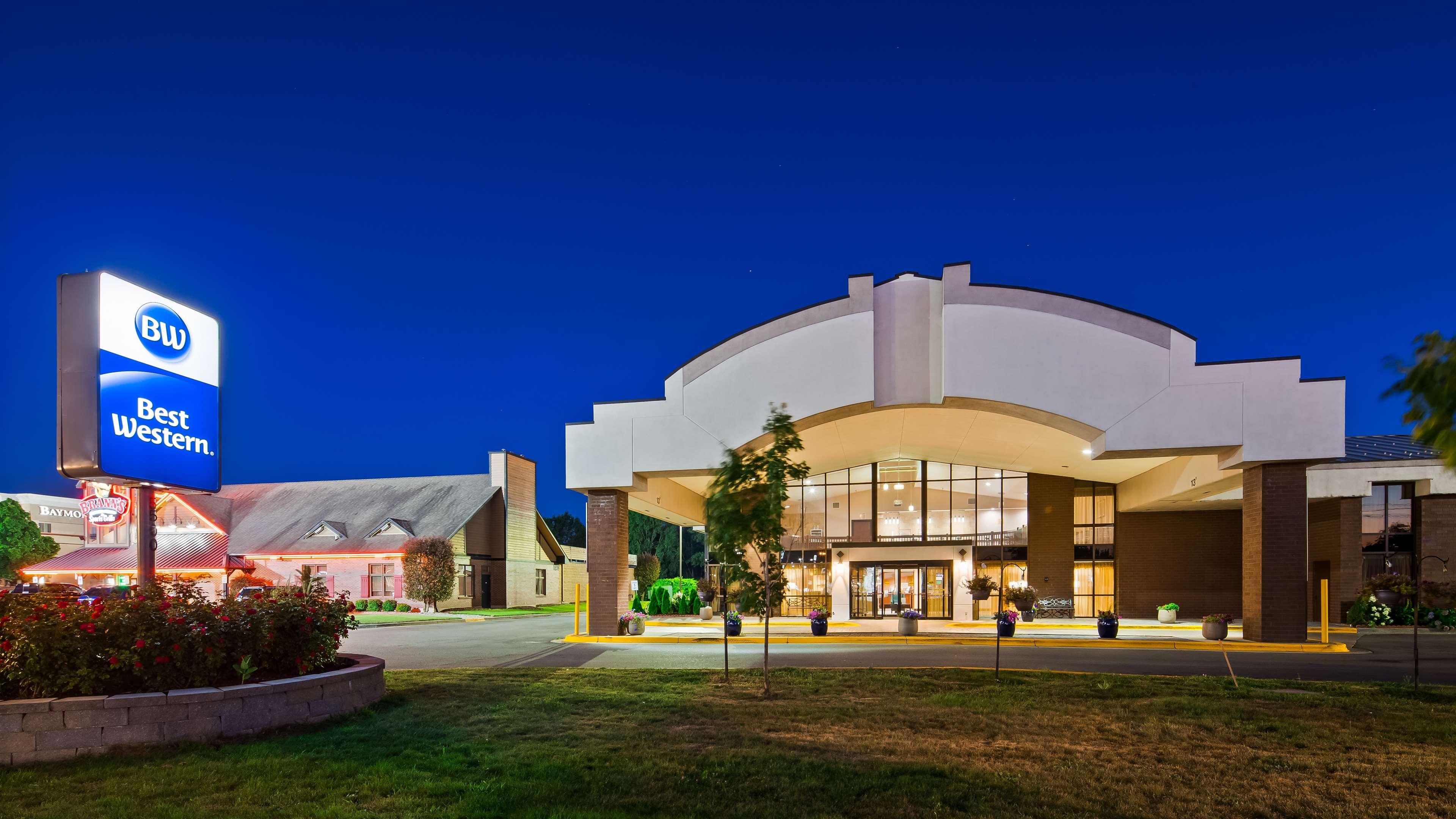 Americinn By Wyndham Grand Rapids Airport North Cascade Bagian luar foto