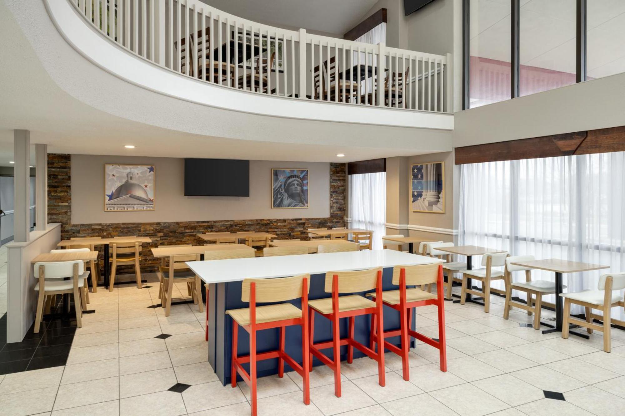Americinn By Wyndham Grand Rapids Airport North Cascade Bagian luar foto