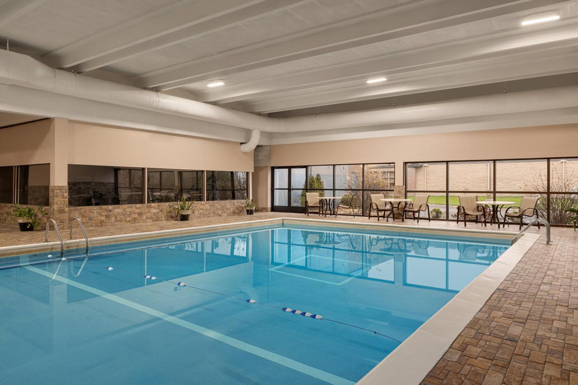 Americinn By Wyndham Grand Rapids Airport North Cascade Bagian luar foto