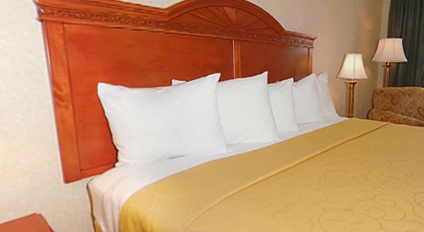 Americinn By Wyndham Grand Rapids Airport North Cascade Bagian luar foto